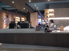 -瑞幸咖啡(外滩SOHO店)