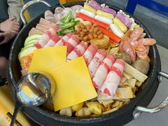 -豚妈妈汤饭·部队锅(南京东路店)