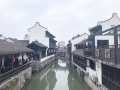 -新场古镇-停车场