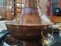 -果松木炭酸菜铜火锅·外婆参鸡汤