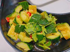 凉拌黄瓜-八乔煎肉馆·丹东特色煎锅(梅林店)