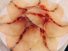 -鲜入围煮花胶鸡海鲜火锅