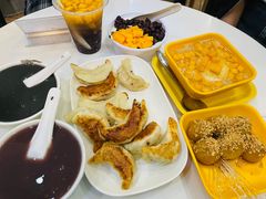 香煎鲜肉韭菜饺-芬芳甜品(体育东横街店)