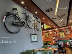 -西西弗书店&矢量咖啡(静安大悦城店)