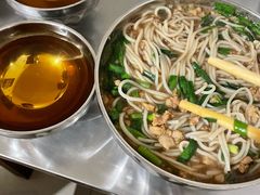 -正宗杨记普洱酸醋米线(总店)