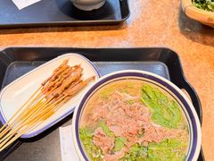 -云阿蛮云南生烫牛肉米线(奉贤路店)