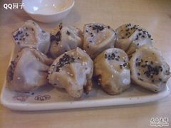 难吃的蟹粉生煎-咬不得高祖生煎·简餐(高银街店)