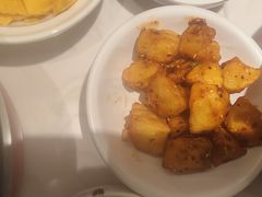 -渝是乎酸菜鱼(龙旗购物中心店)