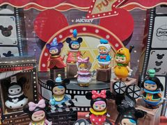 -泡泡玛特POPMART(金安国际购物中心店)