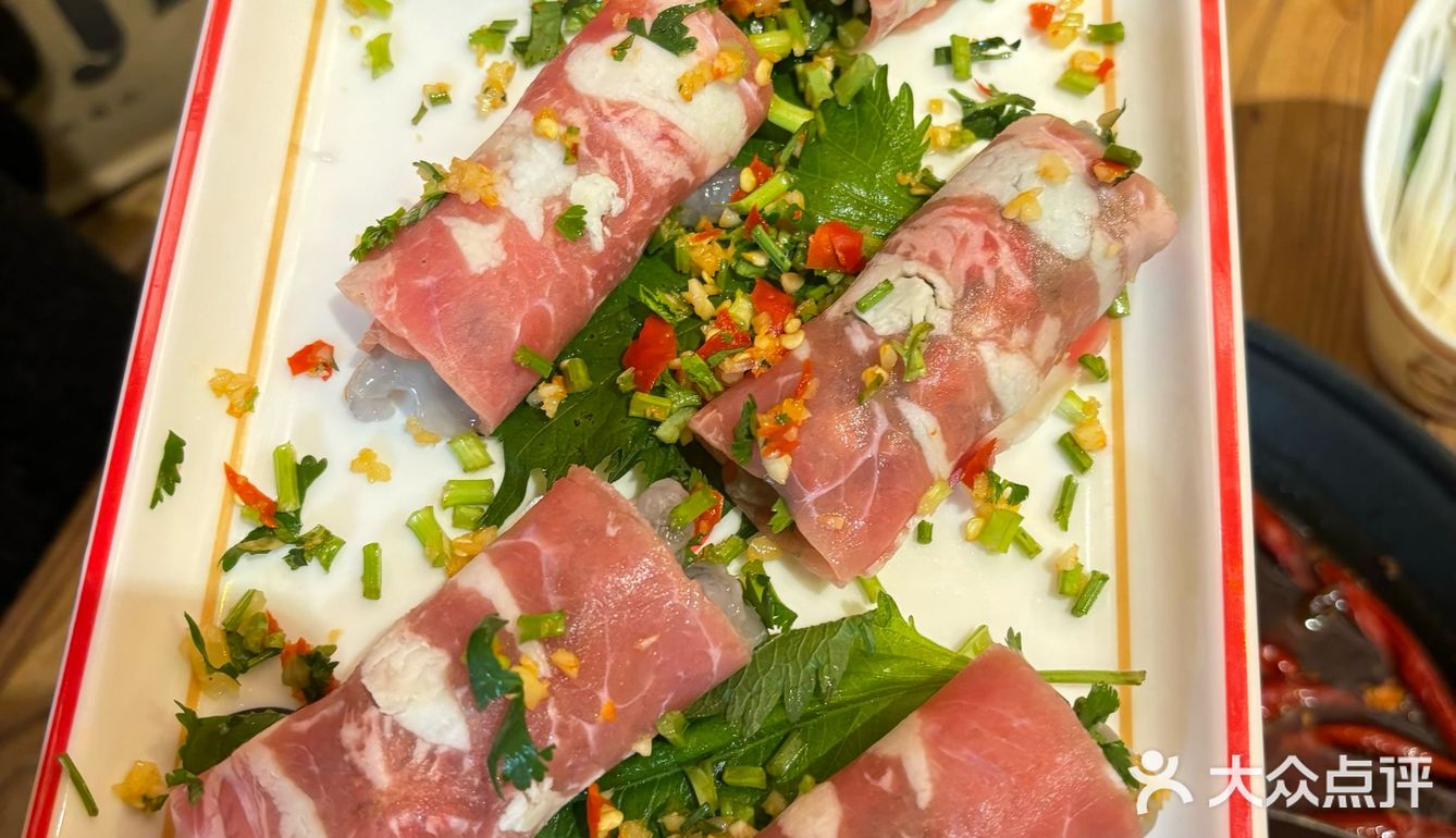 在大明湖！这样的小院子里吃火锅也太惬意了吧