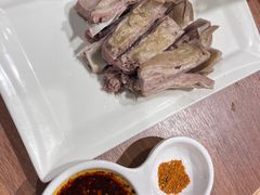 手抓羊肉半斤-贯贯吉·清真餐厅(浙江中路店)