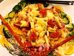 -东豪园林海鲜酒家(南港路辅路店)