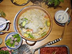 -洱火云南酸菜牛肉火锅(石景山当代商城店)