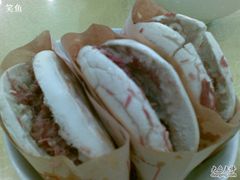 腊汁肉夹馍-老兰家传统烧烤炒菜泡馍(小南门店)