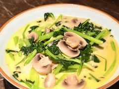 小青菜鲜蘑菇-大潮淮·淮扬菜(何园旗舰店)