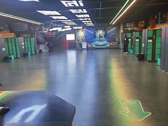 -极限PLAY运动娱乐新世界·团建派对潮玩休闲馆·室内蹦极高空游乐园