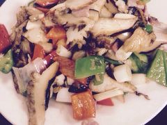 爆炒松茸-88号小吃店·经典云南菜·地道纳西美食