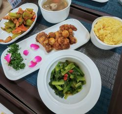 -爱月时月子会所·贝萌店