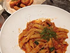 -LESCEDARS  Bistro香柏树(外滩店)