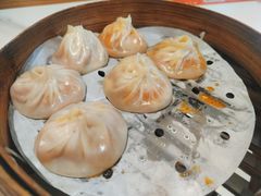 蟹粉鲜肉馅-馋三尺蟹粉小笼(人民广场店)