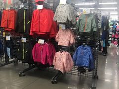 -迪卡侬(西三旗店)