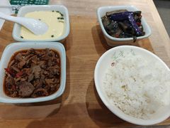 -老乡鸡(东方广场店)