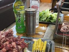 -哈尔滨小酒馆·鲜肉现穿自助烧烤(康新花园店)