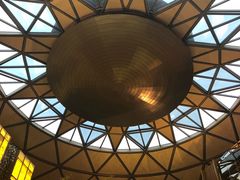 -上海滴水湖皇冠假日酒店