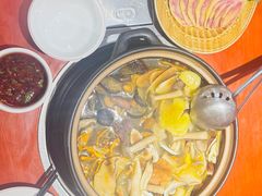 -菌之家·专业纯野生菌火锅·特色炒菌