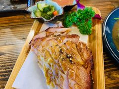 金牌炭烧秘制猪颈肉-Hi YOU你的饭局泰餐厅(雍和宫店)