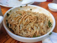 -依云煎包店