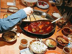 -周小明火锅(黑金冠社区店)