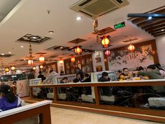 大堂-泉福居酱骨头自助广场(南大街商业步行街店)