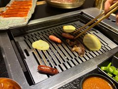 -臻牛烤肉