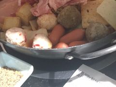 -烤路里·韩国品质自助烤肉(石路天虹4号店)
