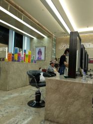 -AKOZO Beauty Salon