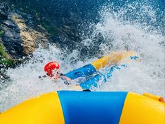 -仙人谷漂流景区