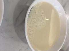 -李与白包子铺(桐梓林店)