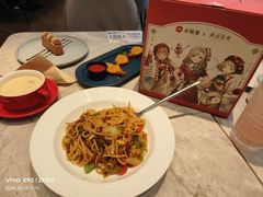 -必胜客(金鹰店)