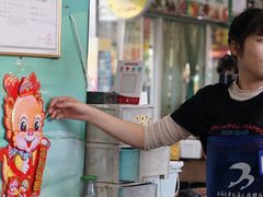 -三亚火车头万人海鲜广场