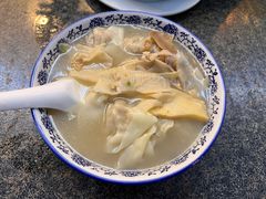 三鲜海味抄手-春阳水饺(香槟广场店)
