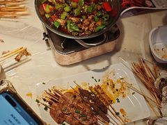 -老街烧烤大排档·地道湖北菜·龙虾馆(汉口火车站店)