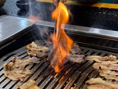 -臻牛烤肉