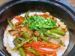辣椒炒肉煲仔饭-椰夫人·养生椰子鸡(金沙洲永旺店)
