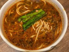 小锅米线-云海肴云南菜(浦江欢乐颂店)