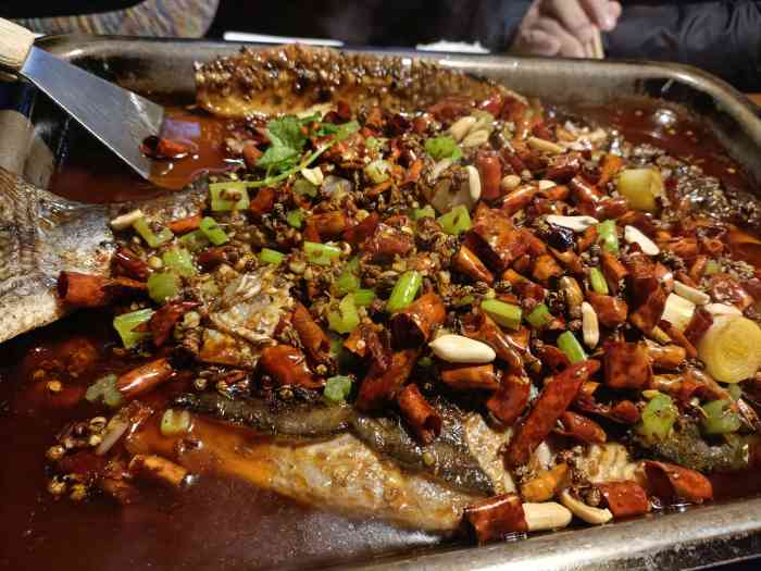 辣尚瘾烤鱼(西城红场店)