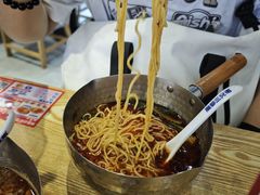 -魔都三兄弟酸辣粉·蘸卤炸串(虹桥万科店)
