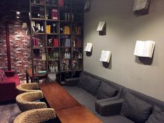 -郑州市新华书店读者俱乐部 零点书吧(西太康路店)