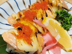 焦糖三文鱼卷-枝魯枝魯自助料理