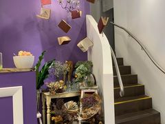 -FLOVIE FLORIST CAFE